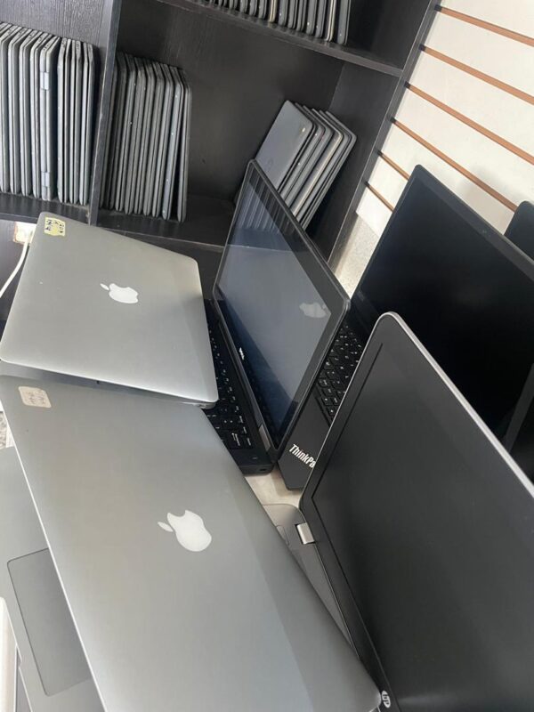 Apple MacBook Air "Core i5 2012 - Image 3